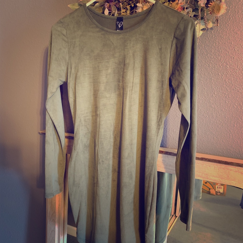 Long sleeve crushed velvet dress